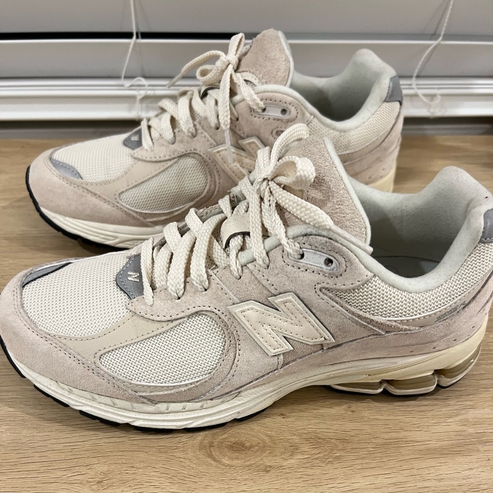 New Balance Women's Beige and Cream Sneakers